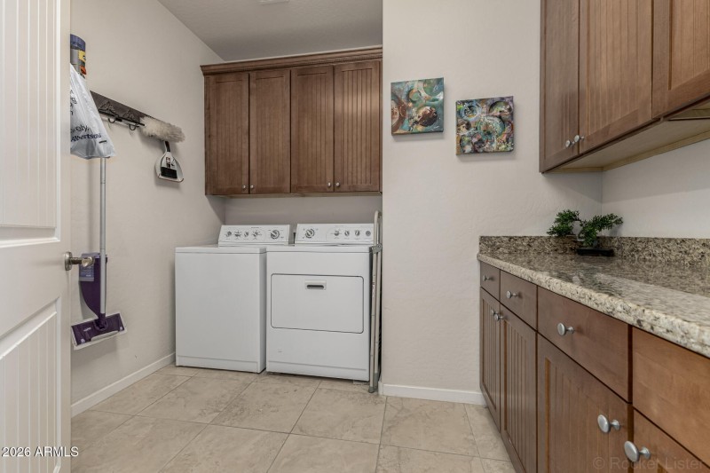 25 Laundry Room