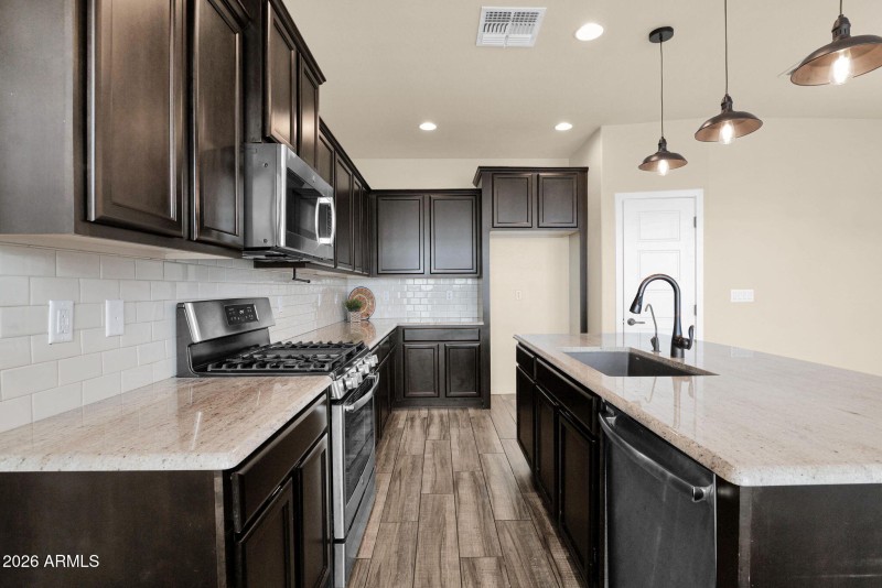 Plenty of Counterspace