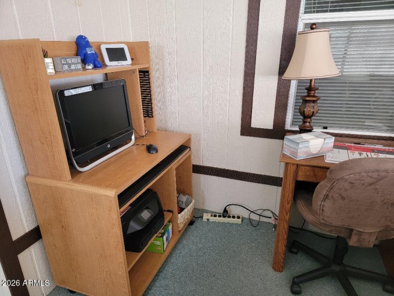 3704 AZ room office area in Az room