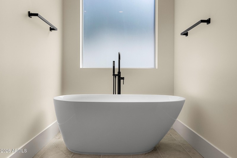 master bath soaking tub