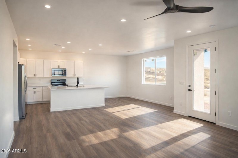 30-tek-ct-living-room