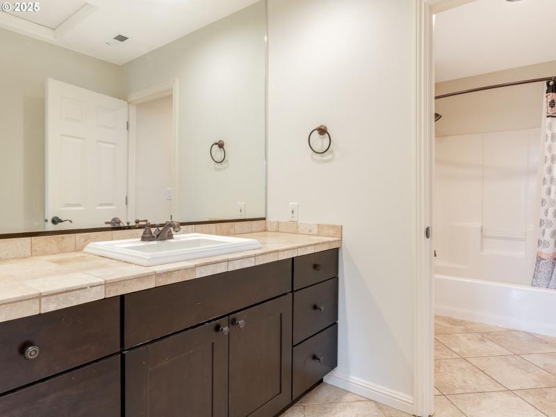 Bathroom, Attached