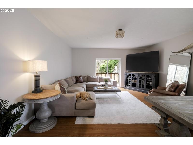 Living Room/Dining Room