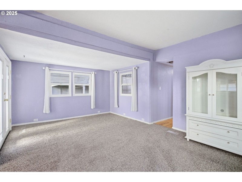 Living Room/Dining Room