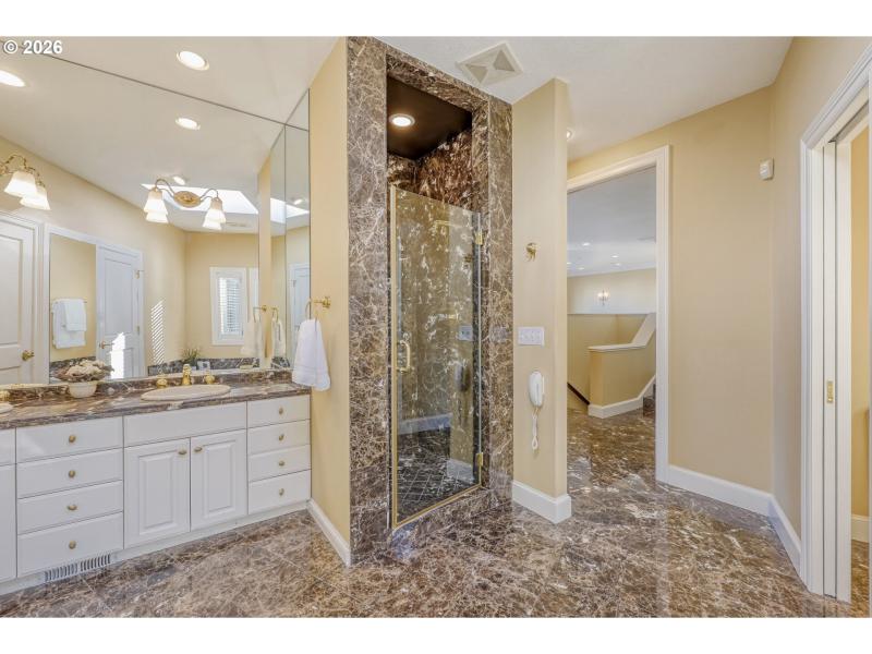 Owner's Suite Bathroom