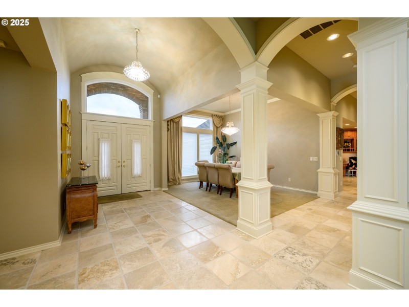 Entrance/Foyer