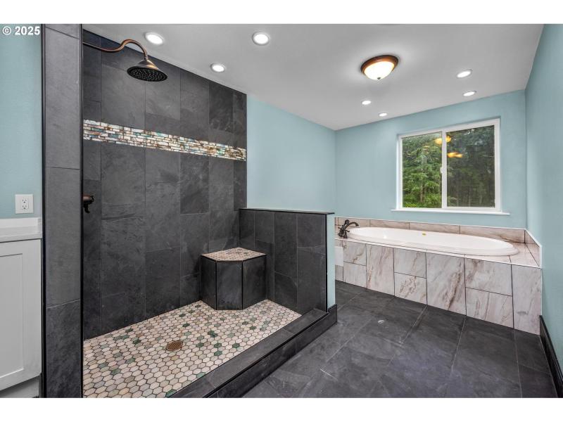 Owner's Suite Bathroom