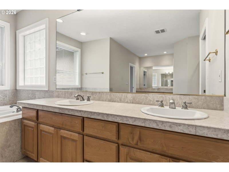 Owner's Suite Bathroom