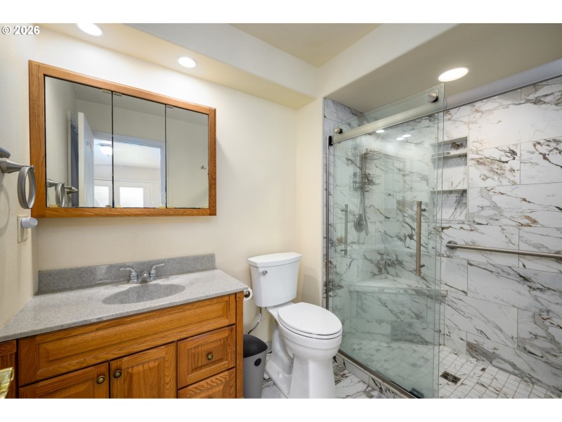 Owner's Suite Bathroom