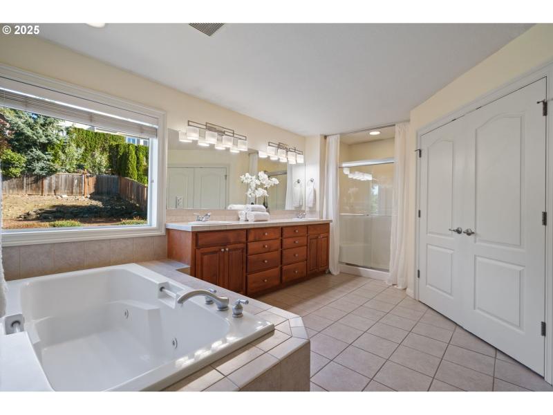 Bathroom, Attached