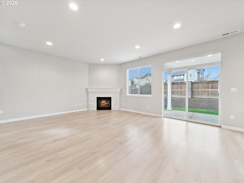 Living Room/Dining Room