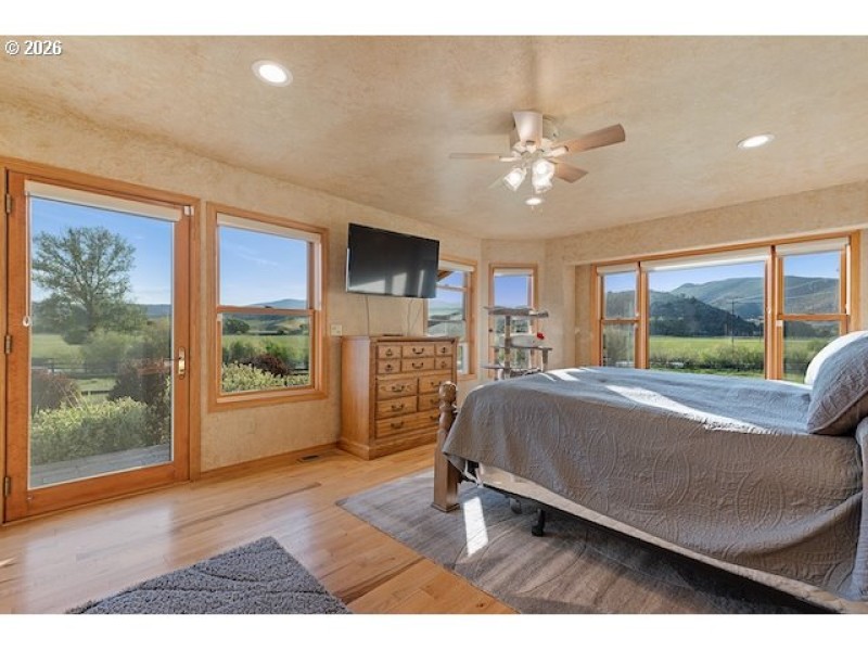 Owner's Suite Bedroom