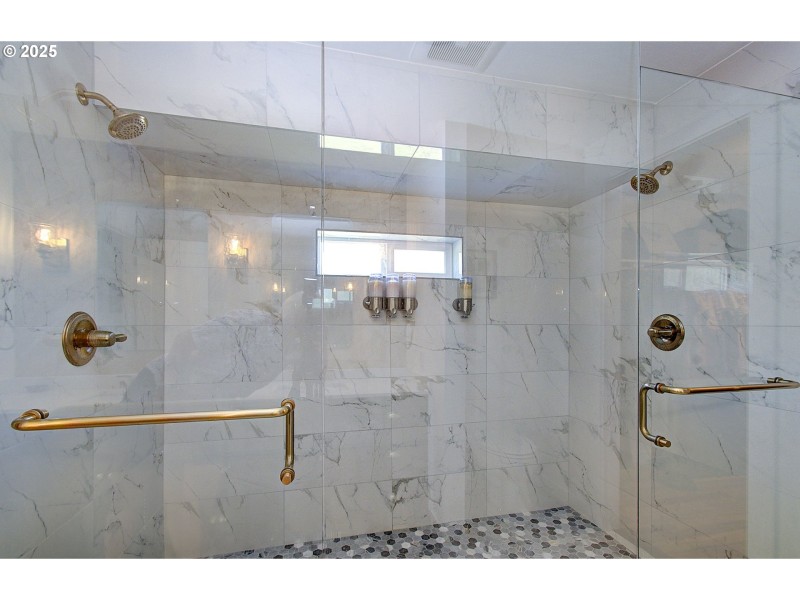 Bathroom, Attached