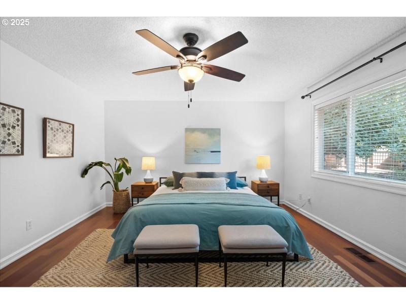 Bedroom, Primary