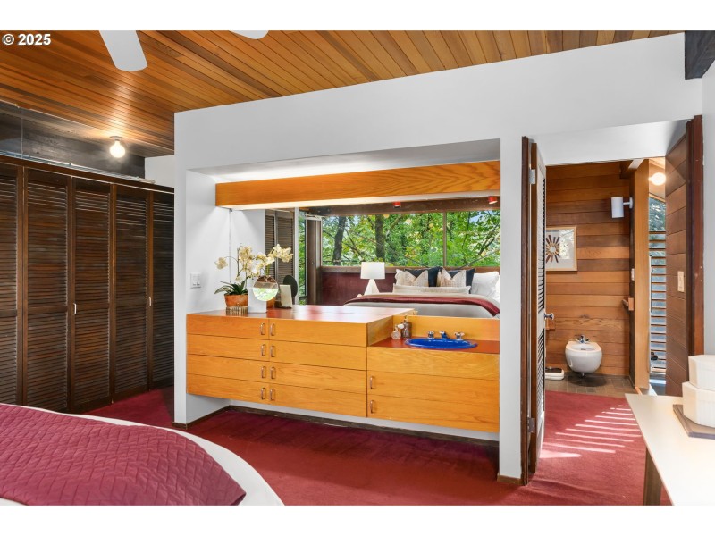 Bedroom, Owner's Suite