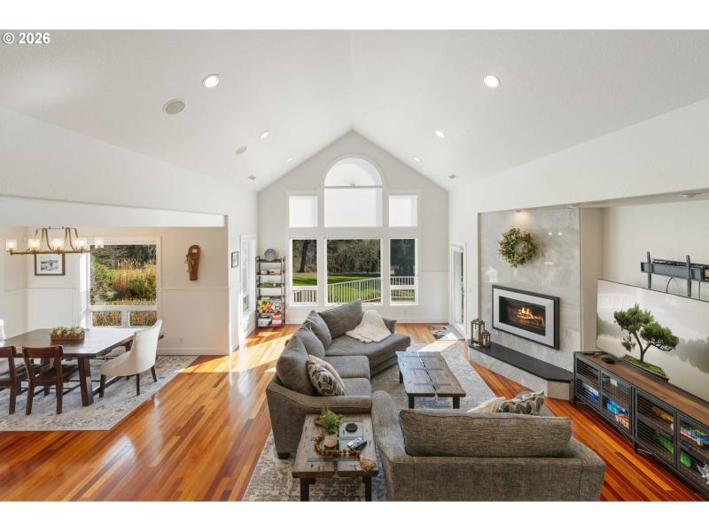 Living Room/Dining Room