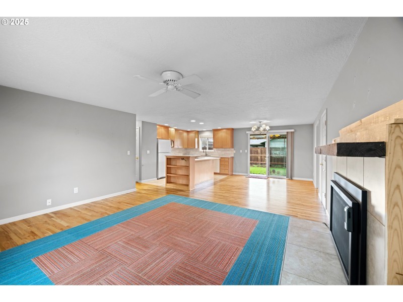 Living Room/Dining Room