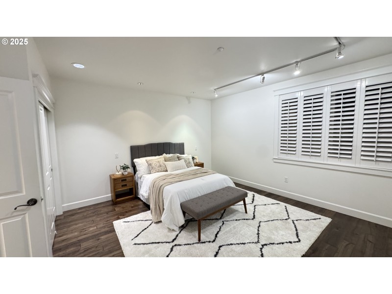 Bedroom, Owner's Suite