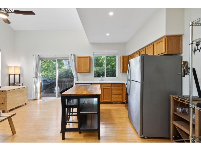Kitchen/Outside