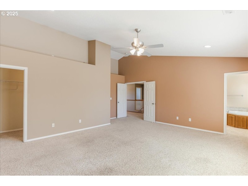 Bedroom, Primary