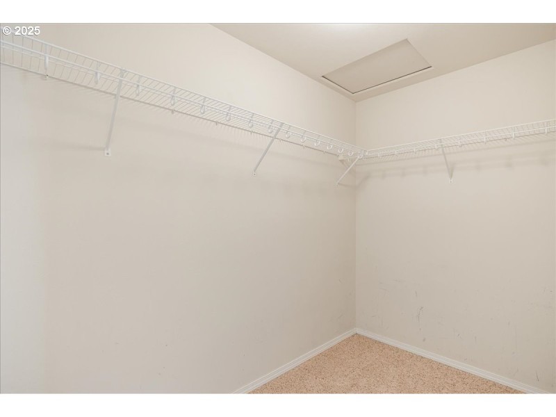 Bedroom, Primary