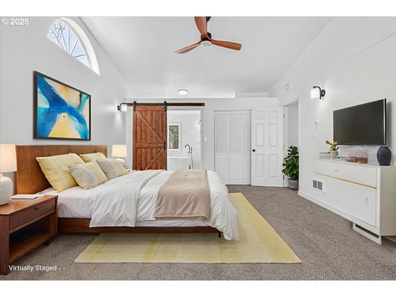 Bedroom, Owner's Suite