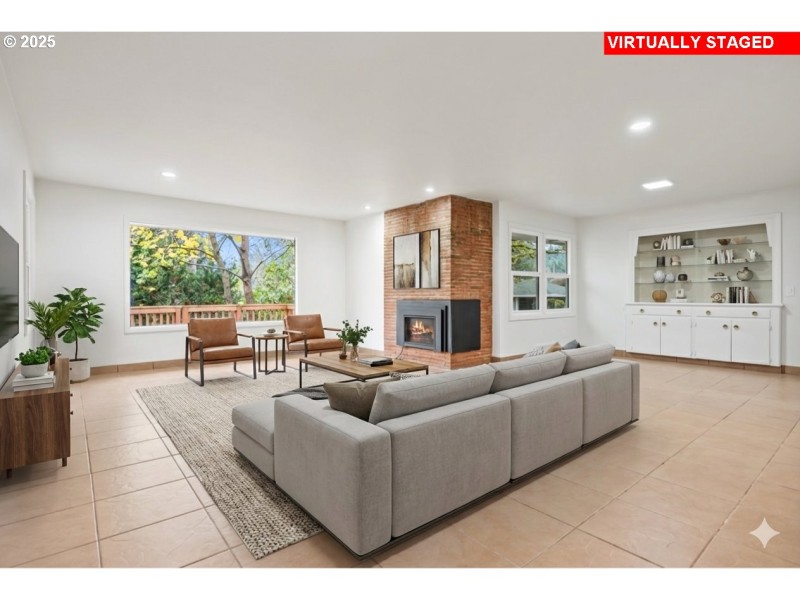 Living Room/Dining Room