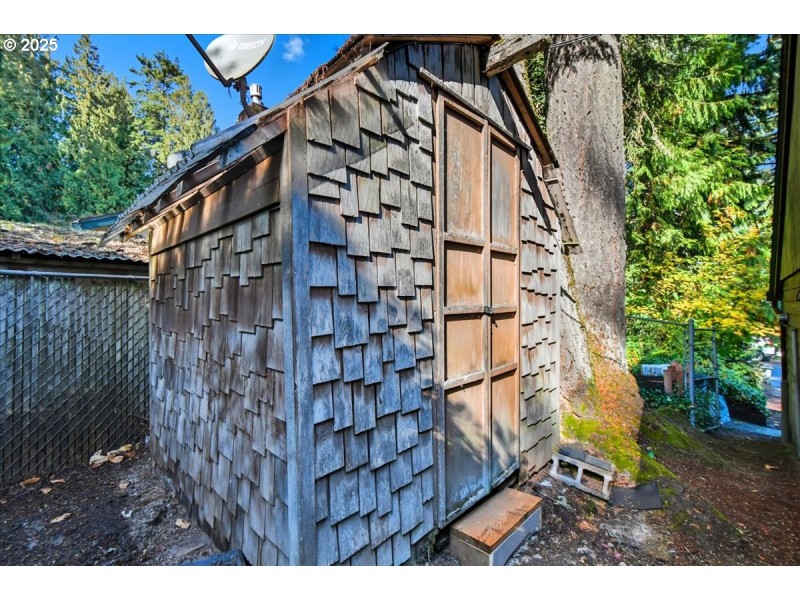 Shed