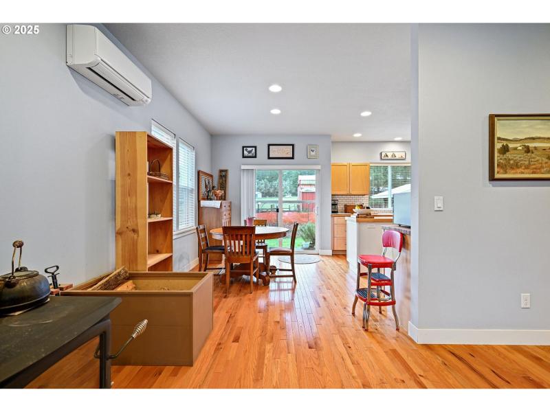 Living Room/Dining Room