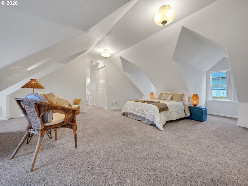 Bedroom, Owner's Suite