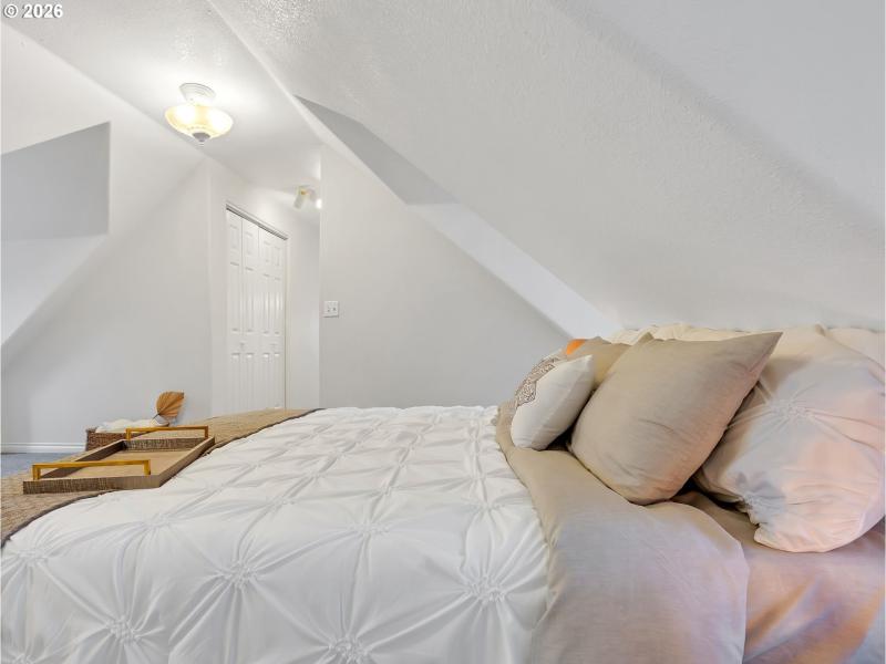 Bedroom, Owner's Suite