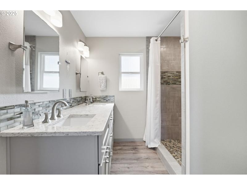 Owner's Suite Bathroom