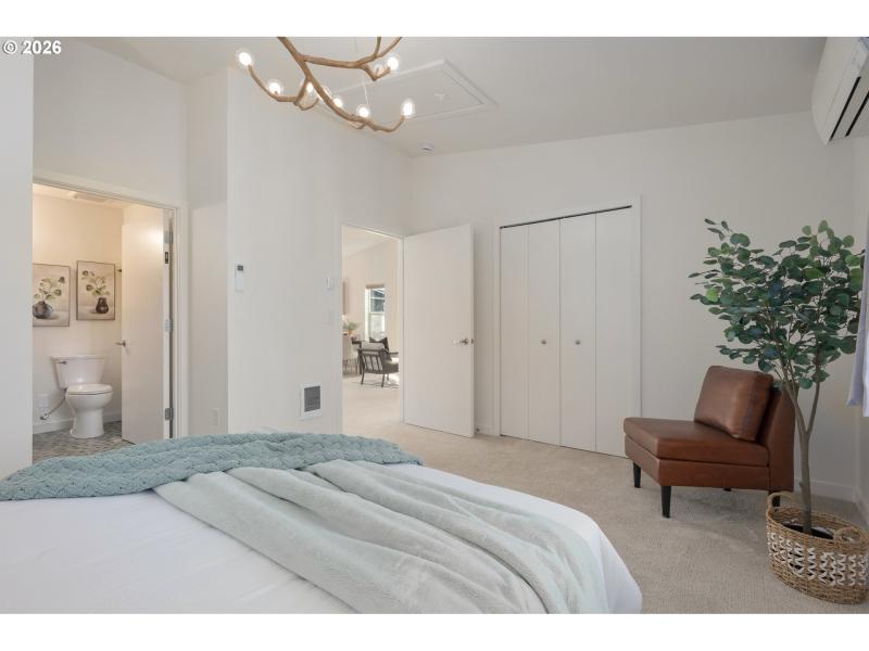 Bedroom, Owner's Suite