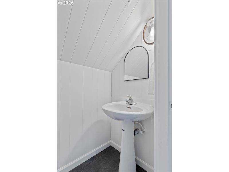 En Suite Bathroom