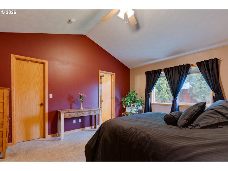 Bedroom, Owner's Suite