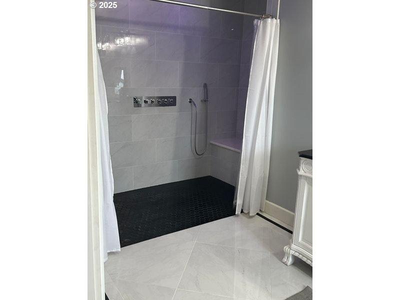 Owner's Suite Bathroom