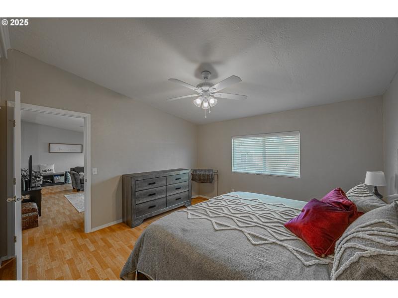 Bedroom, Owner's Suite