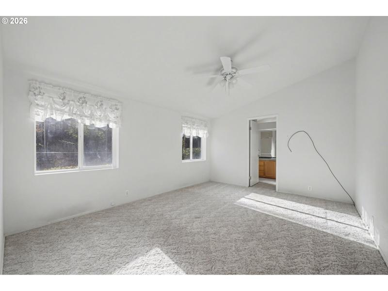 Bedroom, Owner's Suite