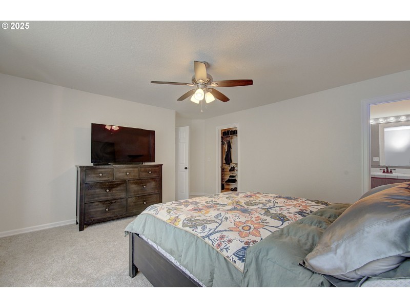 Bedroom, Primary