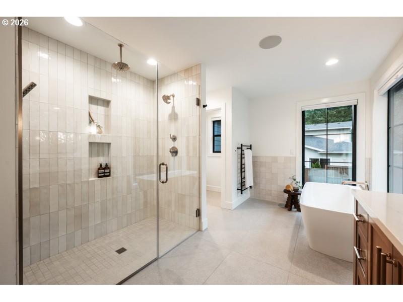 Owner's Suite Bathroom