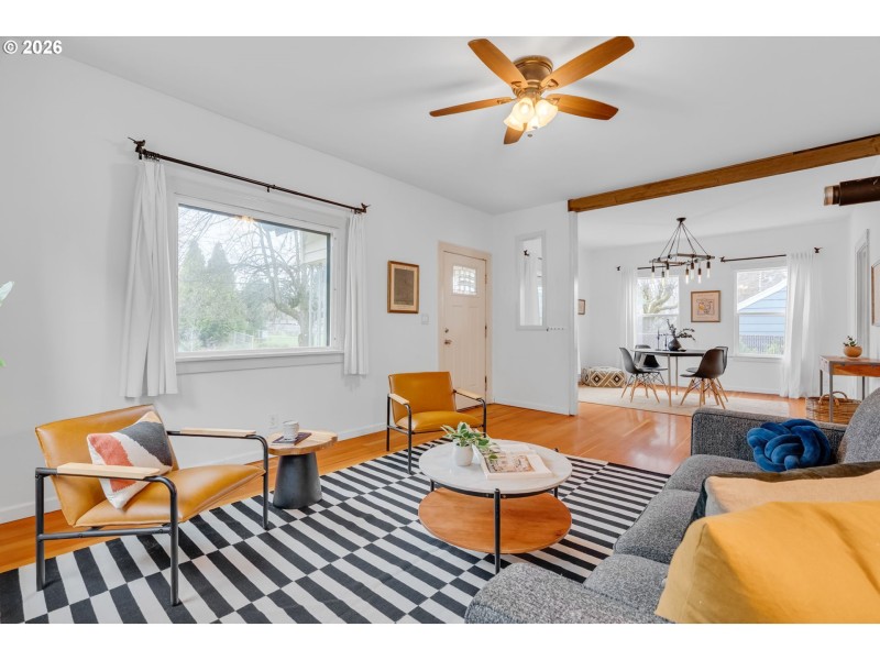 Living Room/Dining Room