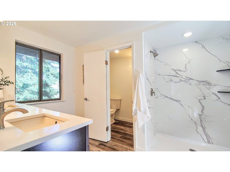 Owner's Suite Bathroom