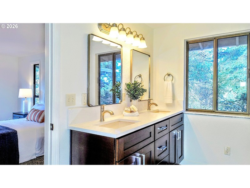 Owner's Suite Bathroom