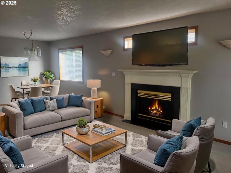 Living Room/Dining Room