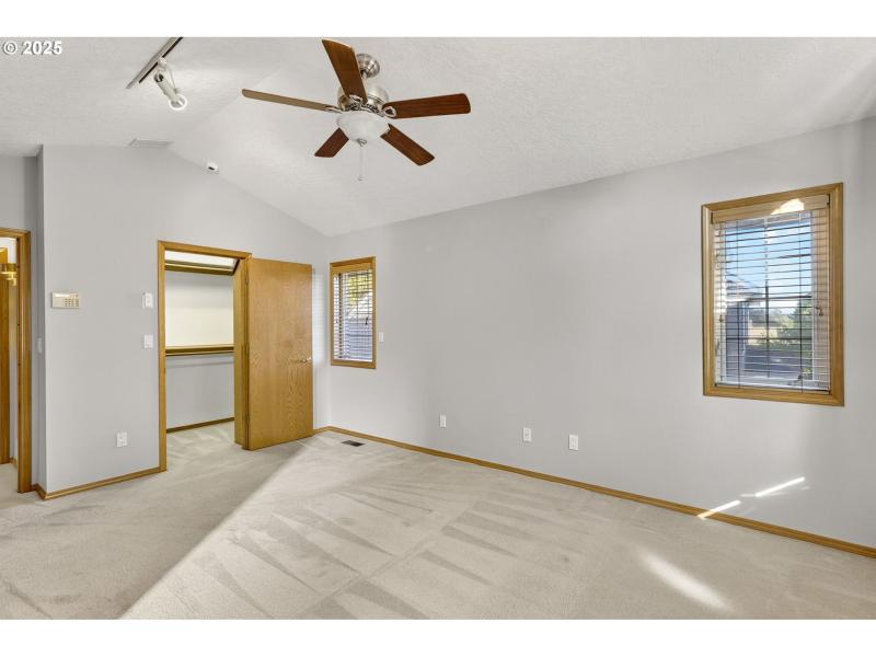 Bedroom, Owner's Suite