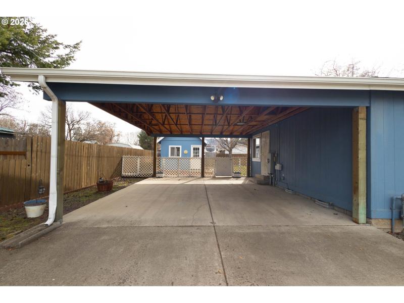 Carport