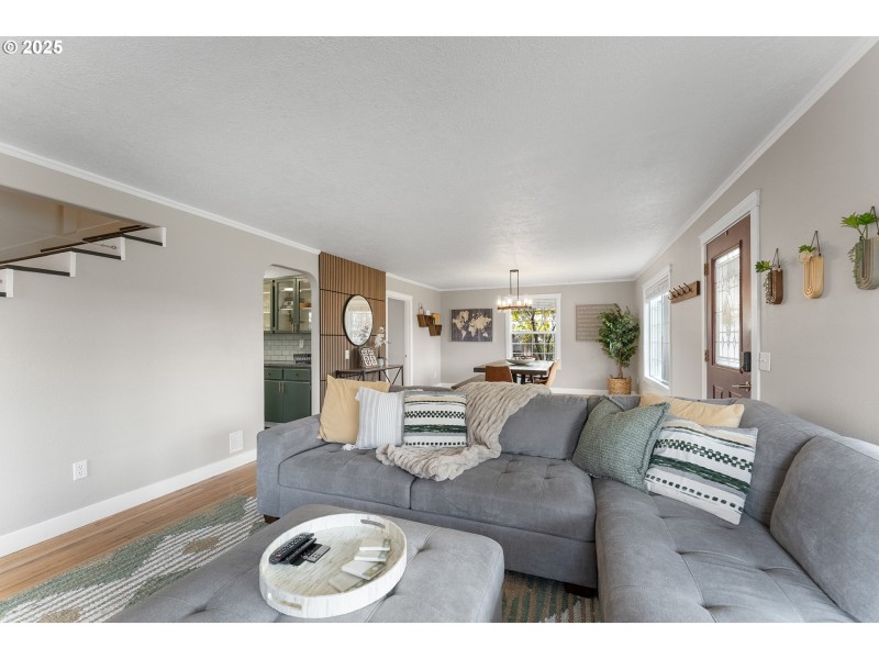 Living Room/Dining Room