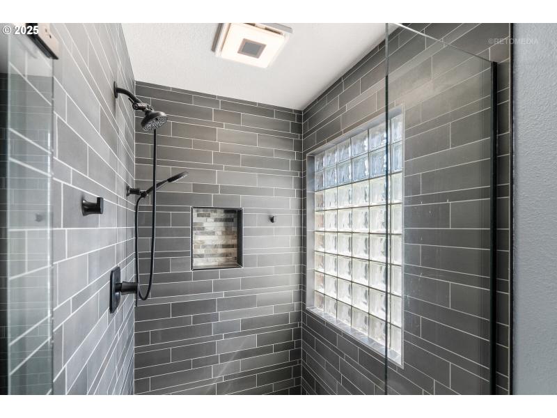 Owner's Suite Bathroom