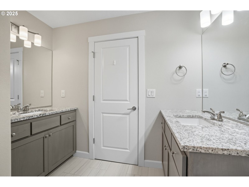 Bathroom, Attached