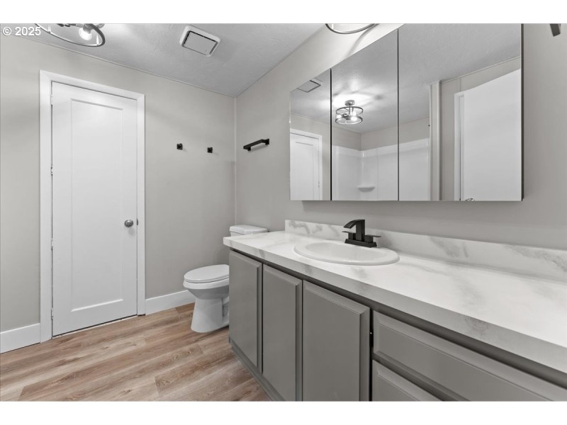 Owner's Suite Bathroom